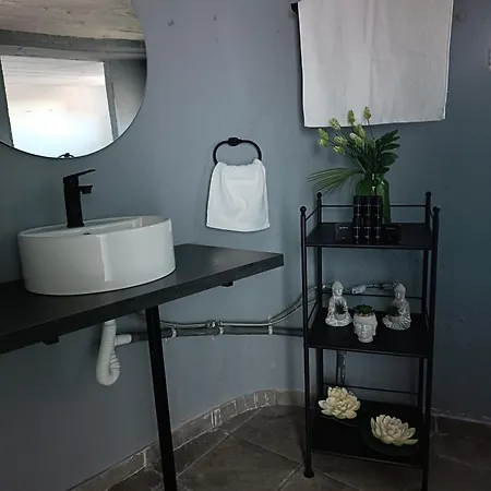 Xeni's House 펜션 *